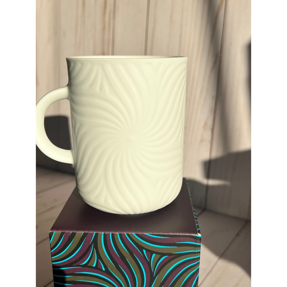 Nespresso x Thandiwe Muriu Festive Coffee Mug Limited Edition 2025 Swirl Box New - Picture 5 of 7